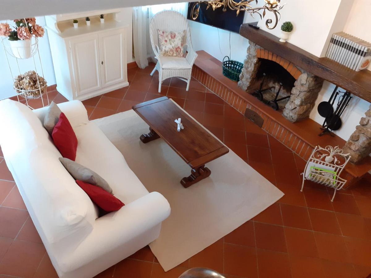 Вилла Rustico Degli Ulivi Vallecchia Экстерьер фото